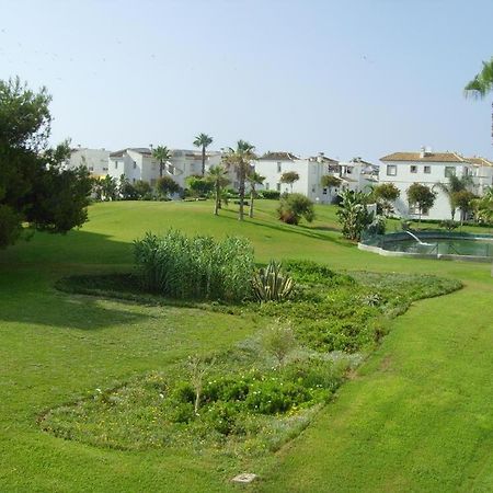 Apto. Urbanizacion Laguna Beach, 1ª Linea De Playa Torrox Exterior photo